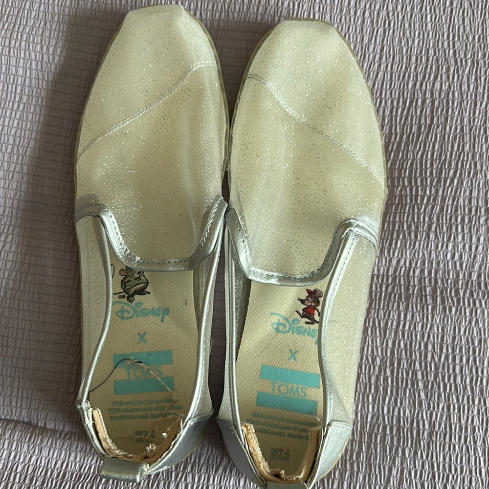 Disney Cinderella toms